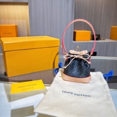 Louis Vuitton Bags Accessories